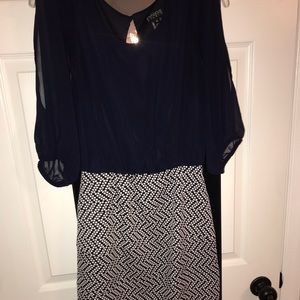 Dark blue and white patterned dress